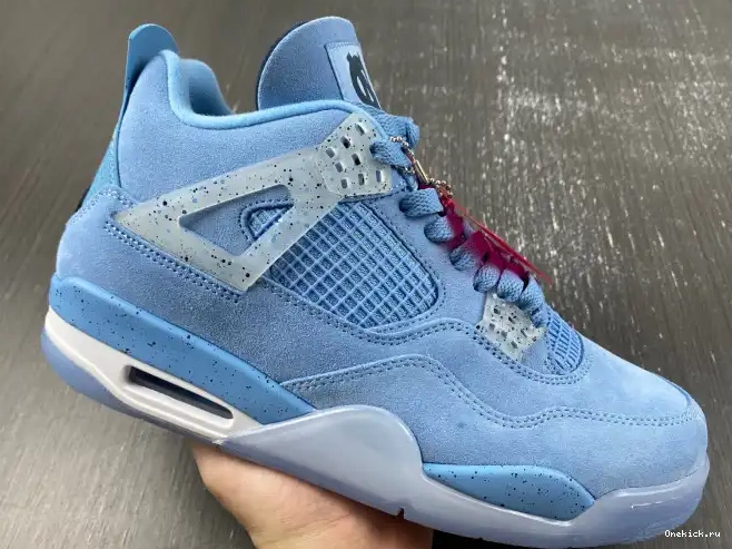 One Kick Jordan UNC HO12MNJDLS247 4 Retro (PE) 0609